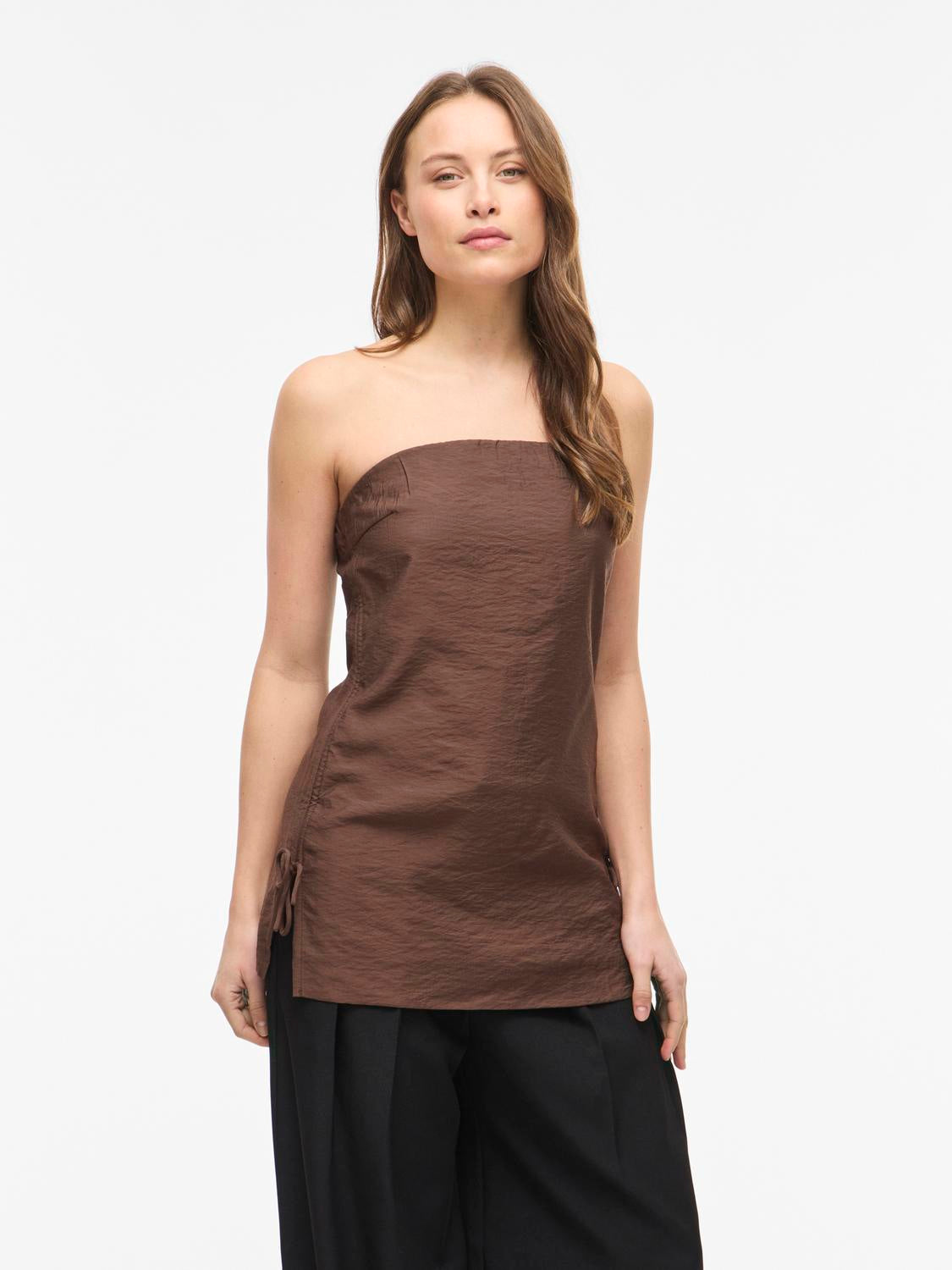 model_shot-front